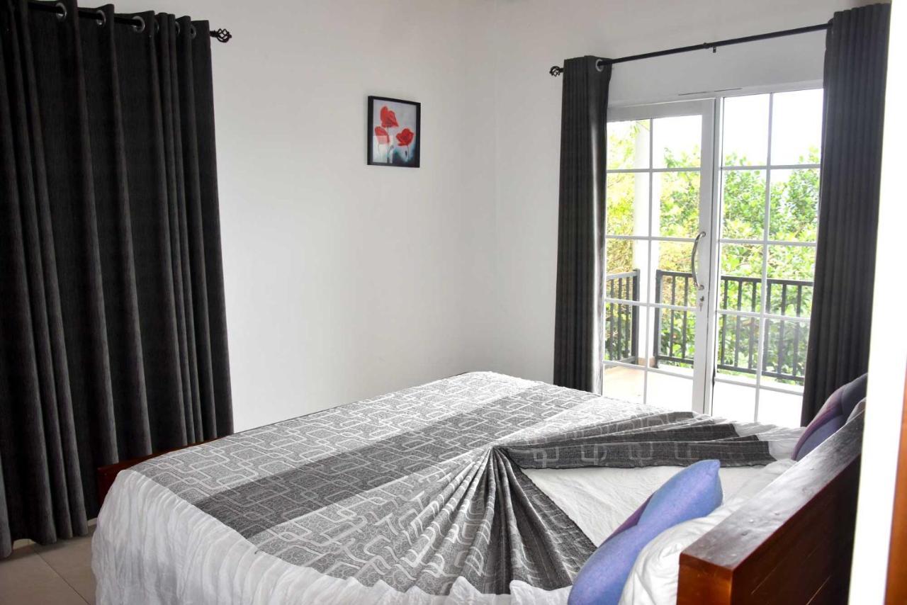 Hotel H2O Gampola Extérieur photo