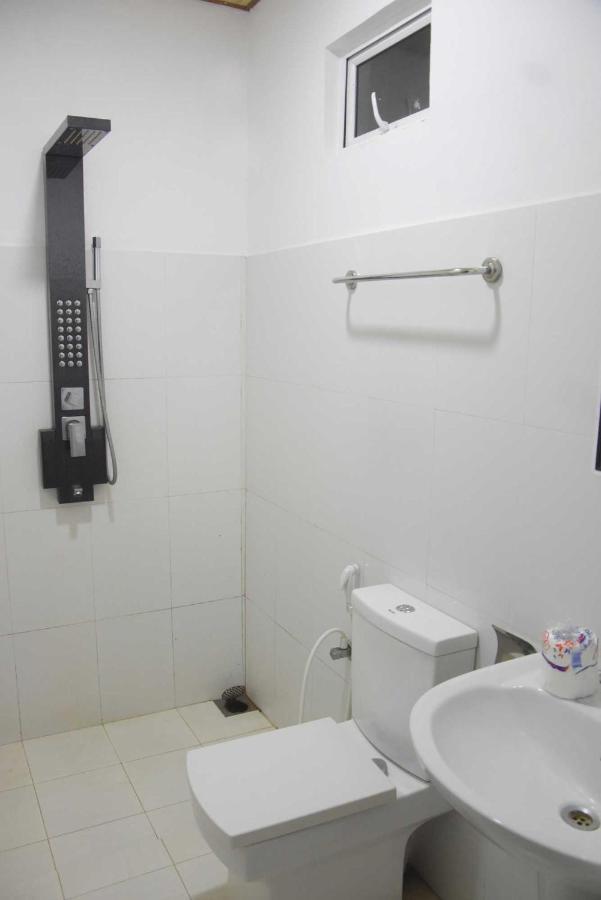 Hotel H2O Gampola Extérieur photo