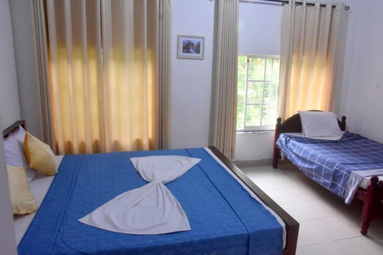 Hotel H2O Gampola Extérieur photo