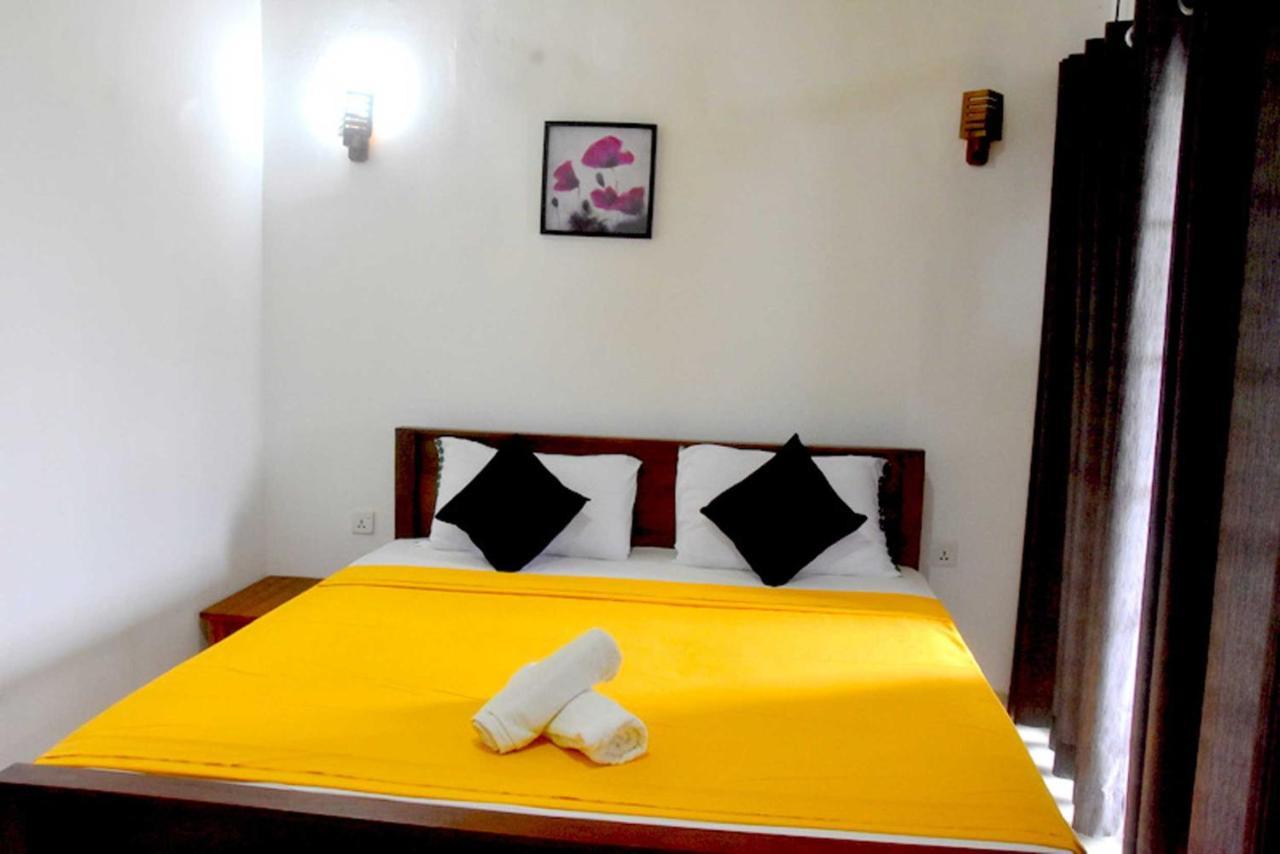 Hotel H2O Gampola Extérieur photo